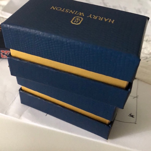 Authentic Harry Winston Ganache Chocolates Empty Boxes - Picture 6 of 9